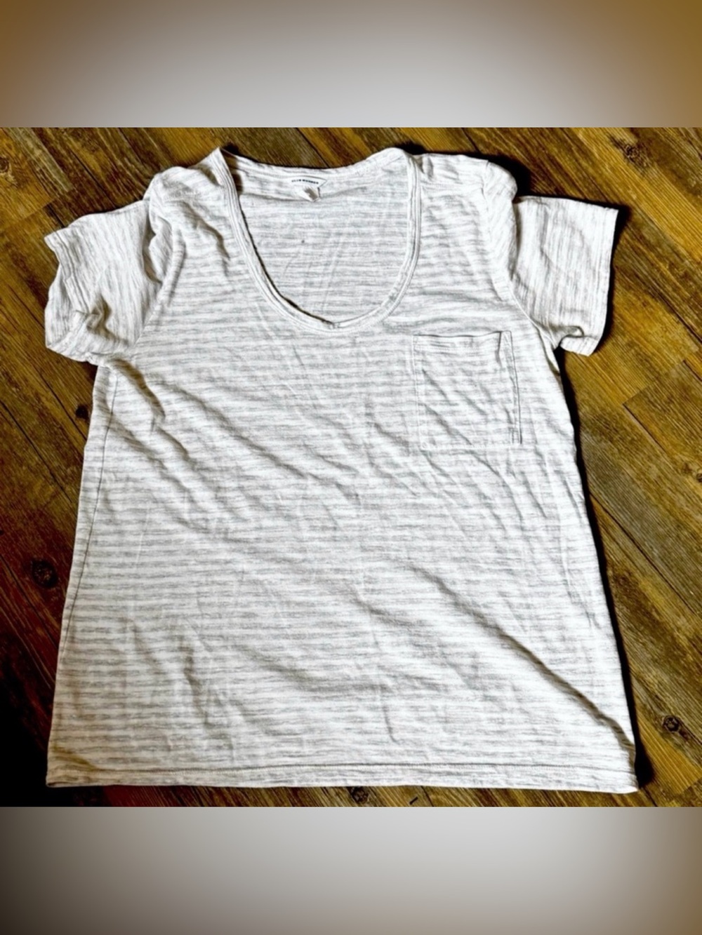 Club Monaco scoop neck gray and white striped pocket tee size large